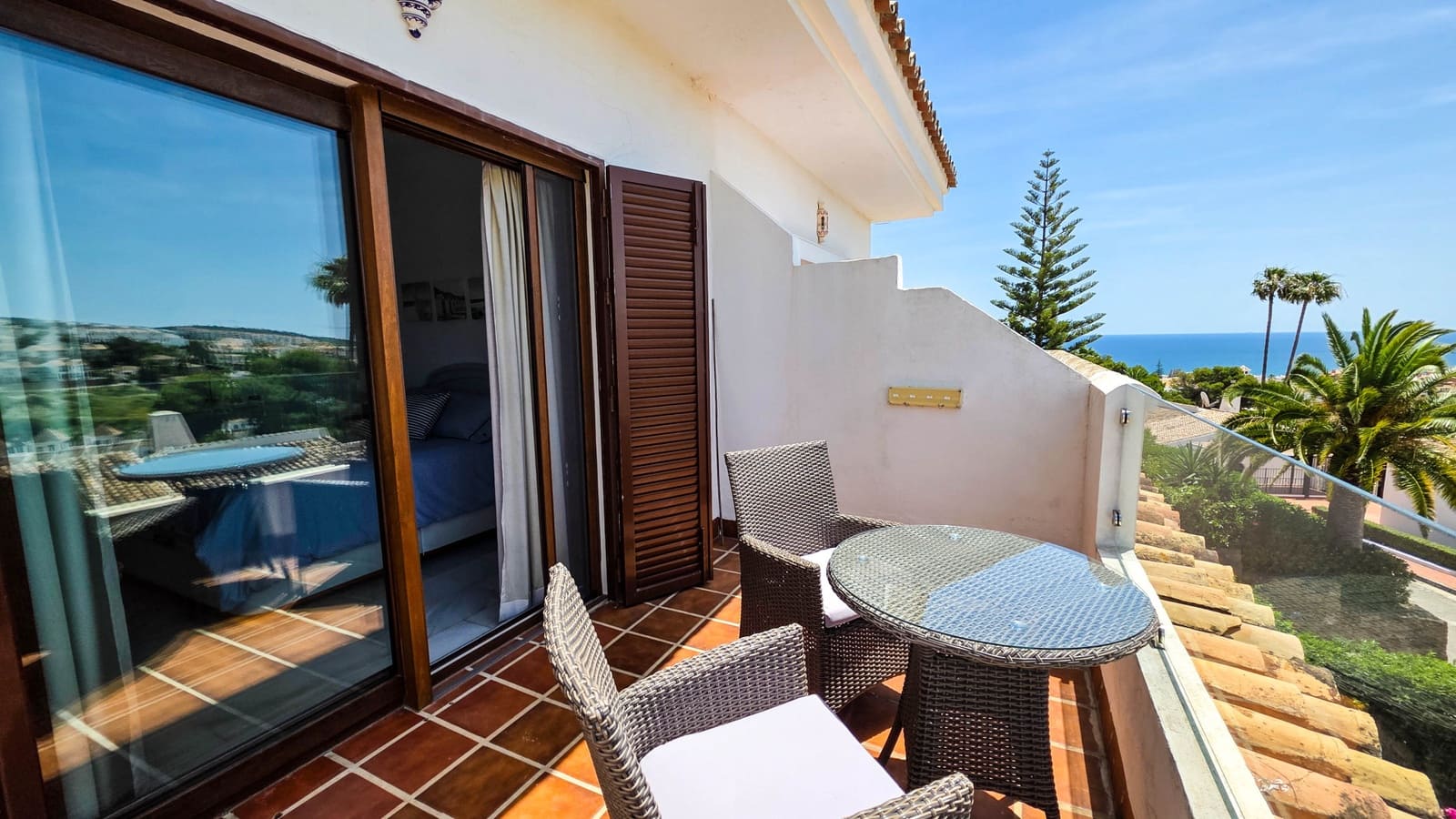 3 sovrum Hus till salu i La Duquesa / Puerto de la Duquesa med pool - 485 000 € (Ref: 9859063)