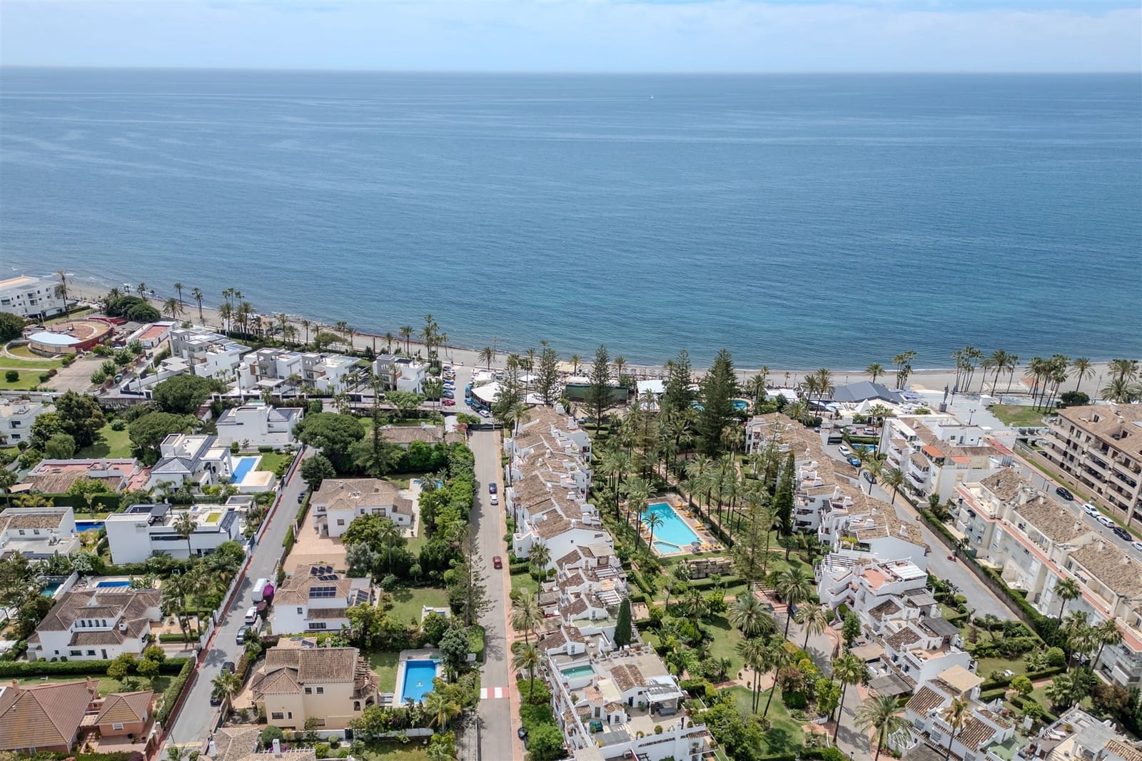 2 bedroom Penthouse for sale in San Pedro de Alcantara with pool garage - € 749,000 (Ref: 9860819)