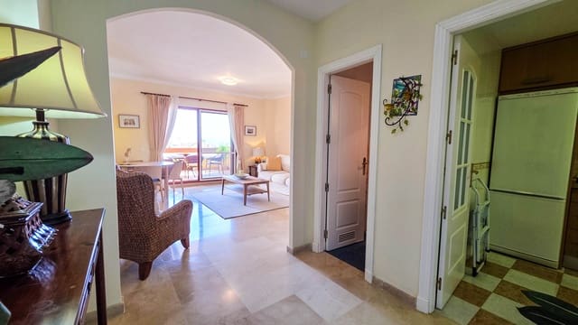 2 soveværelse Lejlighed til salg i Manilva med swimmingpool garage - € 279.000 (Ref: 9912238)
