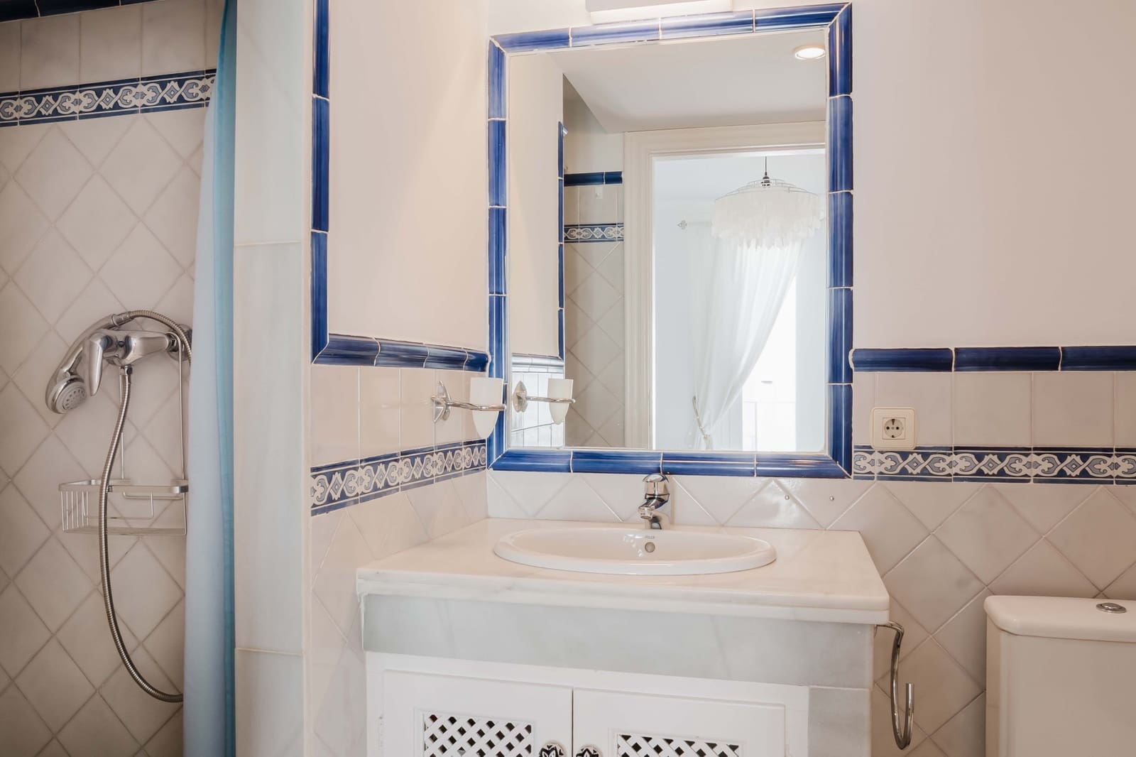 2 soveværelse Lejlighed til salg i Casares med swimmingpool garage - € 625.000 (Ref: 9919077)