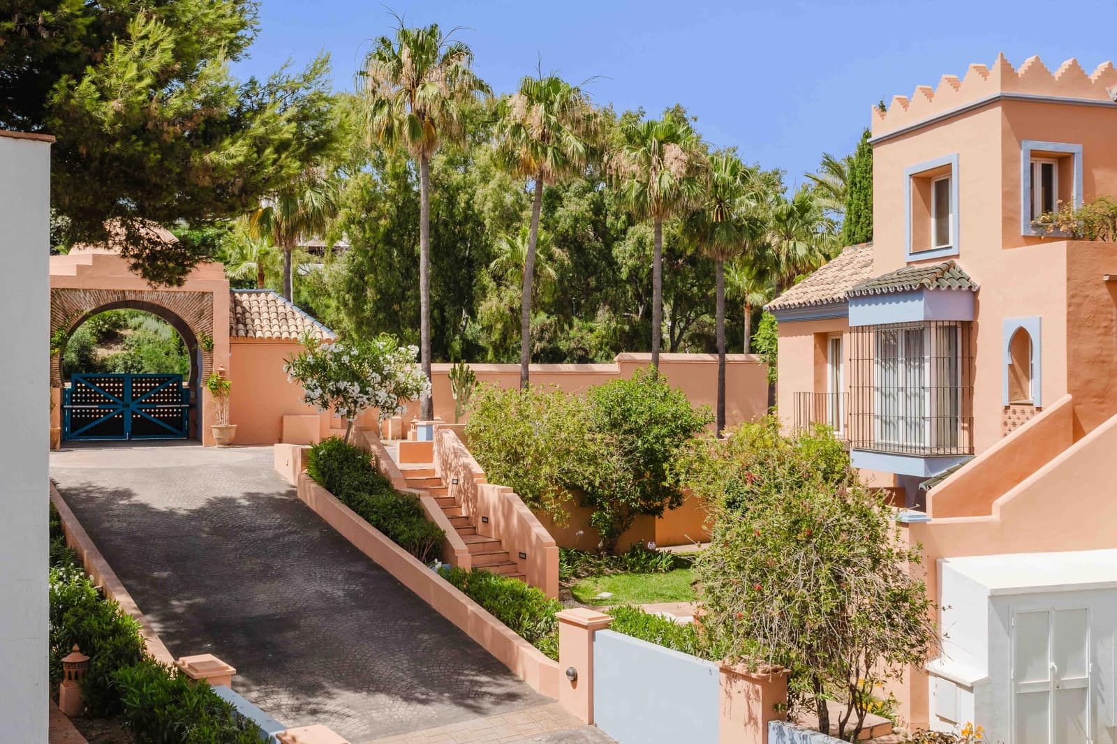 2 soveværelse Lejlighed til salg i Casares med swimmingpool garage - € 625.000 (Ref: 9919077)