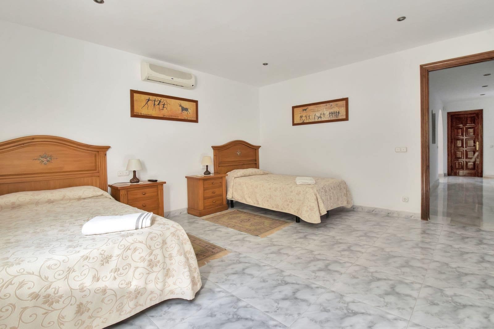 4 Zimmer Villa zu verkaufen in San Pedro de Alcantara mit Pool Garage - 2.100.000 € (Ref: 9922830)