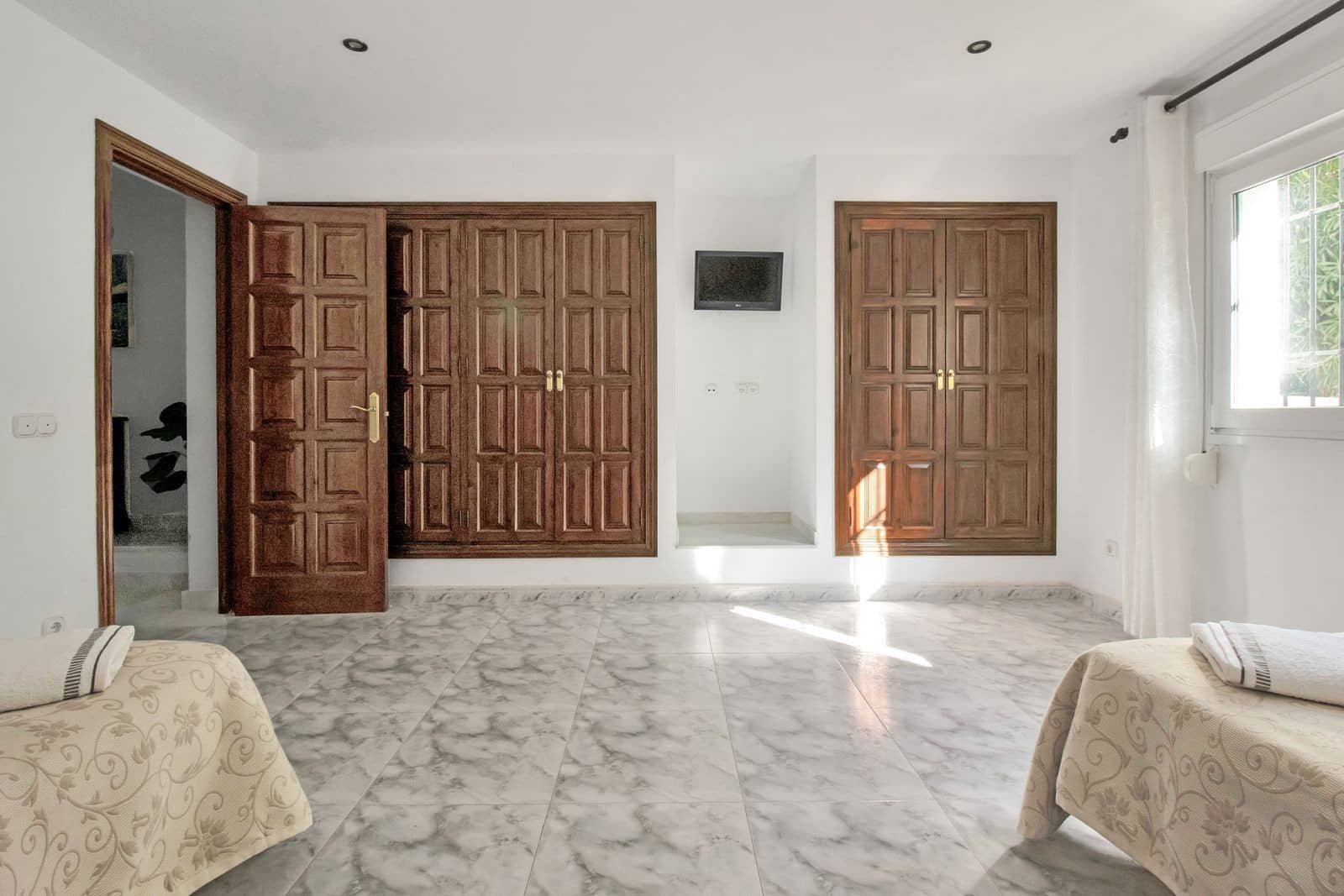 4 Zimmer Villa zu verkaufen in San Pedro de Alcantara mit Pool Garage - 2.100.000 € (Ref: 9922830)
