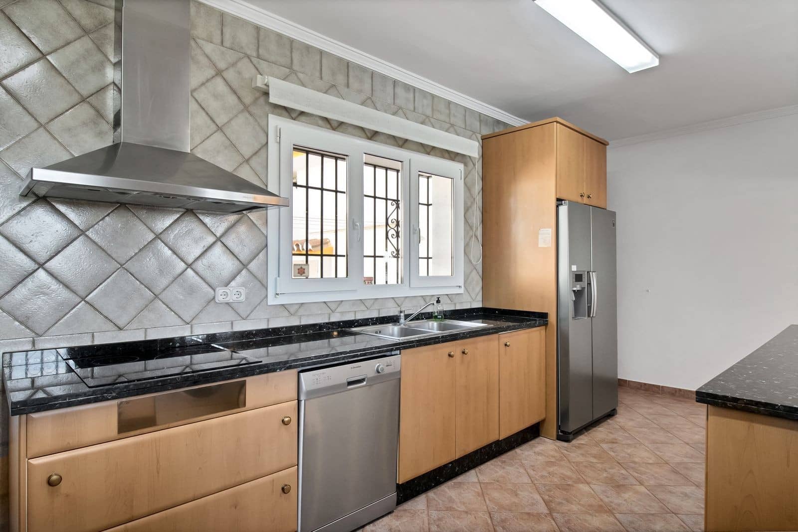 4 Zimmer Villa zu verkaufen in San Pedro de Alcantara mit Pool Garage - 2.100.000 € (Ref: 9922830)