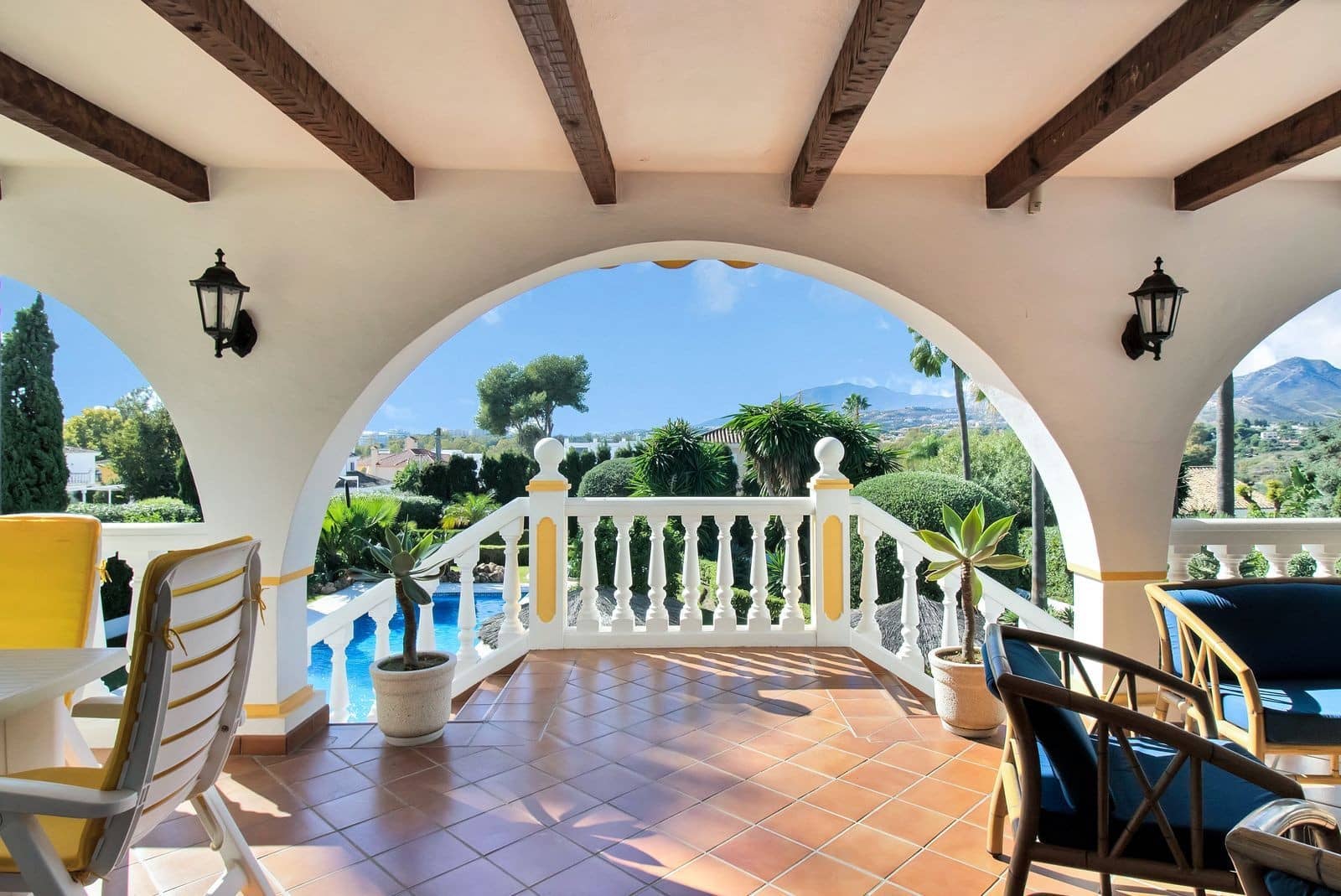 4 Zimmer Villa zu verkaufen in San Pedro de Alcantara mit Pool Garage - 2.100.000 € (Ref: 9922830)