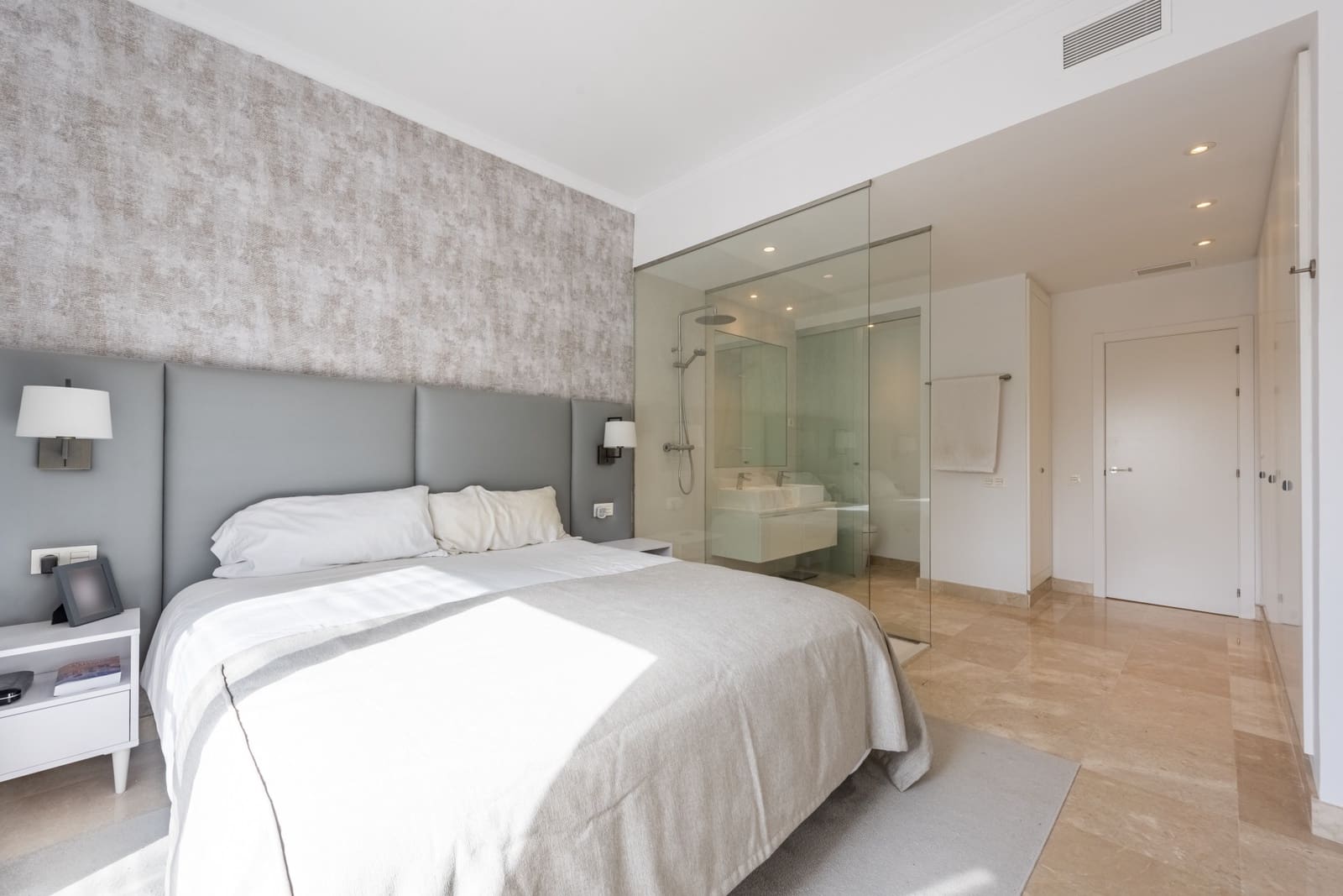 2 Zimmer Penthouse zu verkaufen in Benahavis mit Pool Garage - 549.000 € (Ref: 9932175)