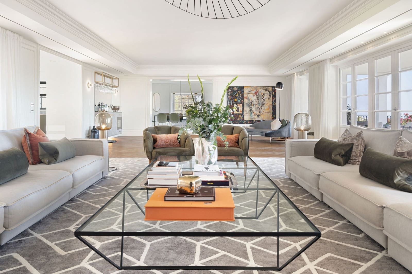 6 bedroom Villa for sale in Marbella with pool garage - € 10,995,000 (Ref: 9937310)
