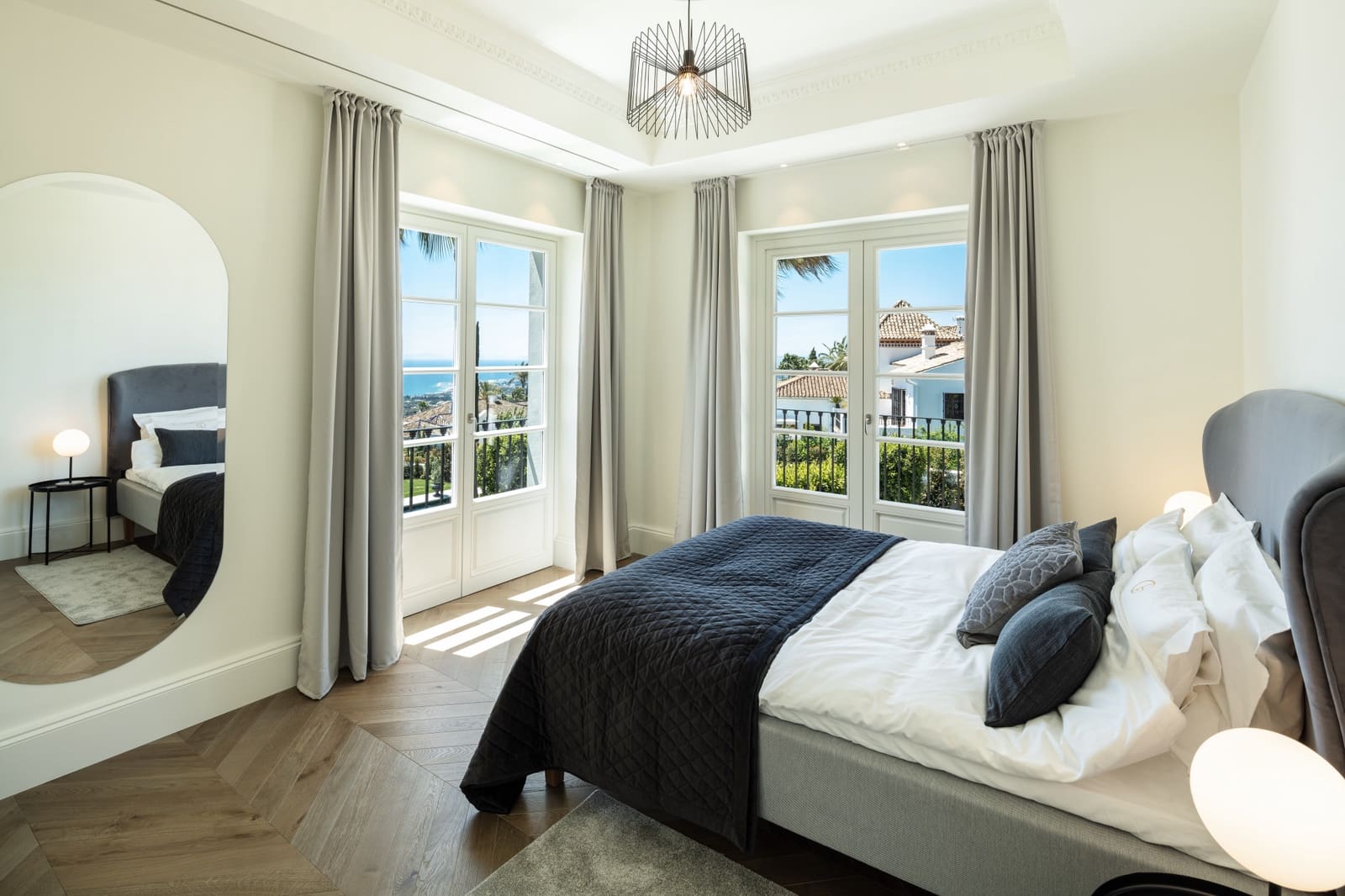 6 bedroom Villa for sale in Marbella with pool garage - € 10,995,000 (Ref: 9937310)