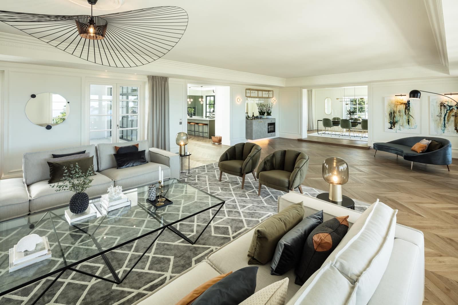 6 bedroom Villa for sale in Marbella with pool garage - € 10,995,000 (Ref: 9937310)