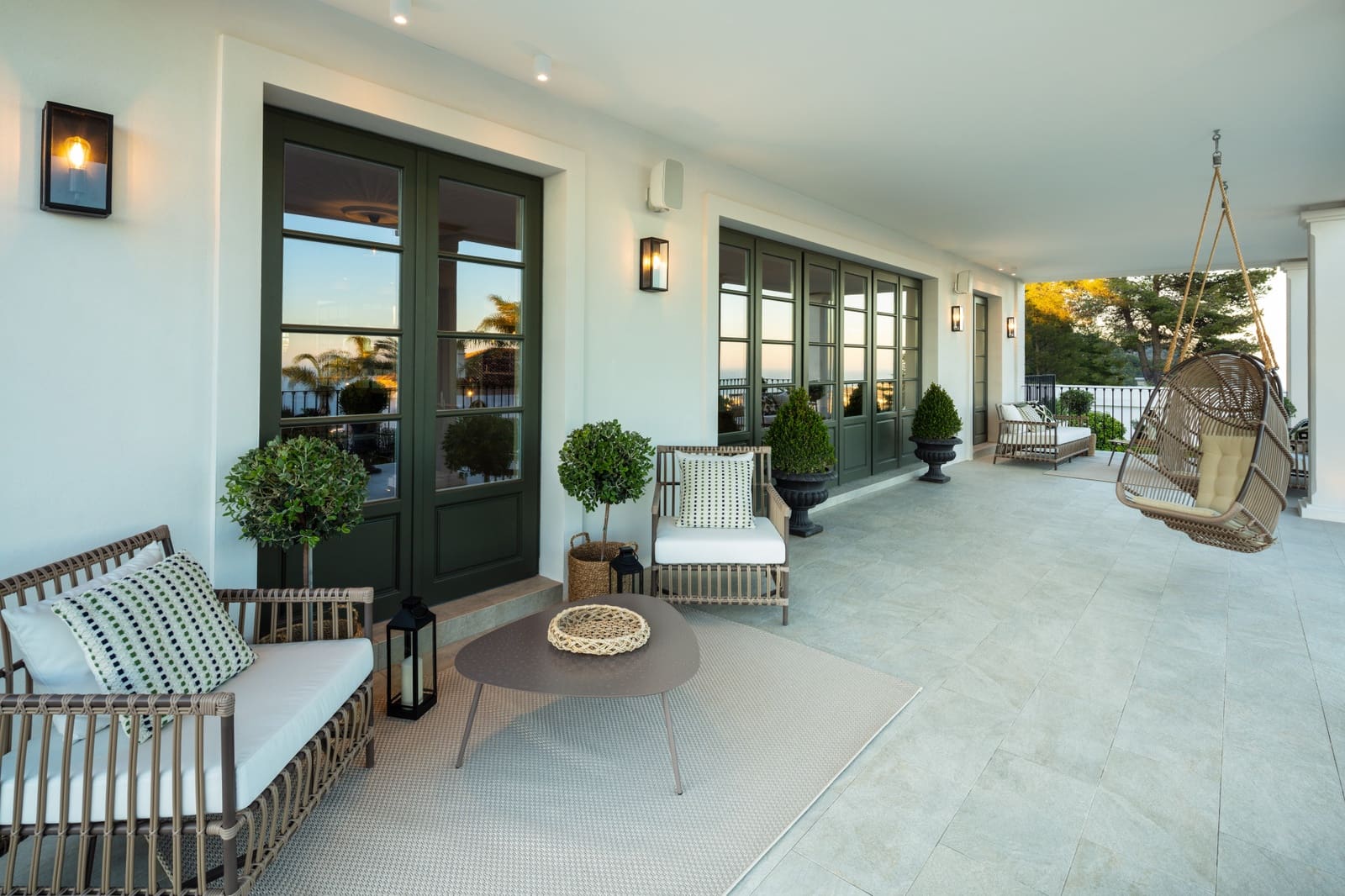 6 bedroom Villa for sale in Marbella with pool garage - € 10,995,000 (Ref: 9937310)