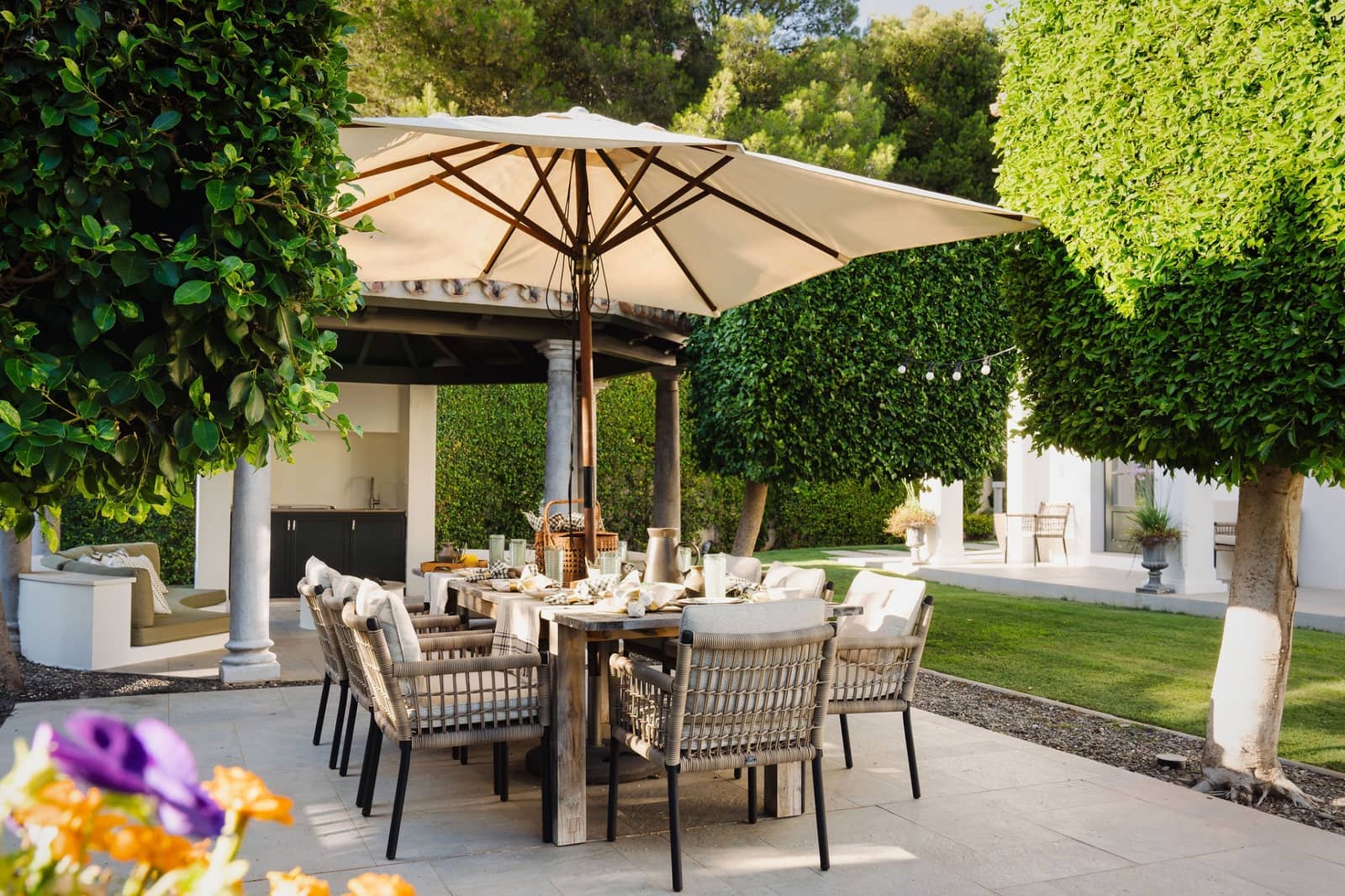 6 bedroom Villa for sale in Marbella with pool garage - € 10,995,000 (Ref: 9937310)