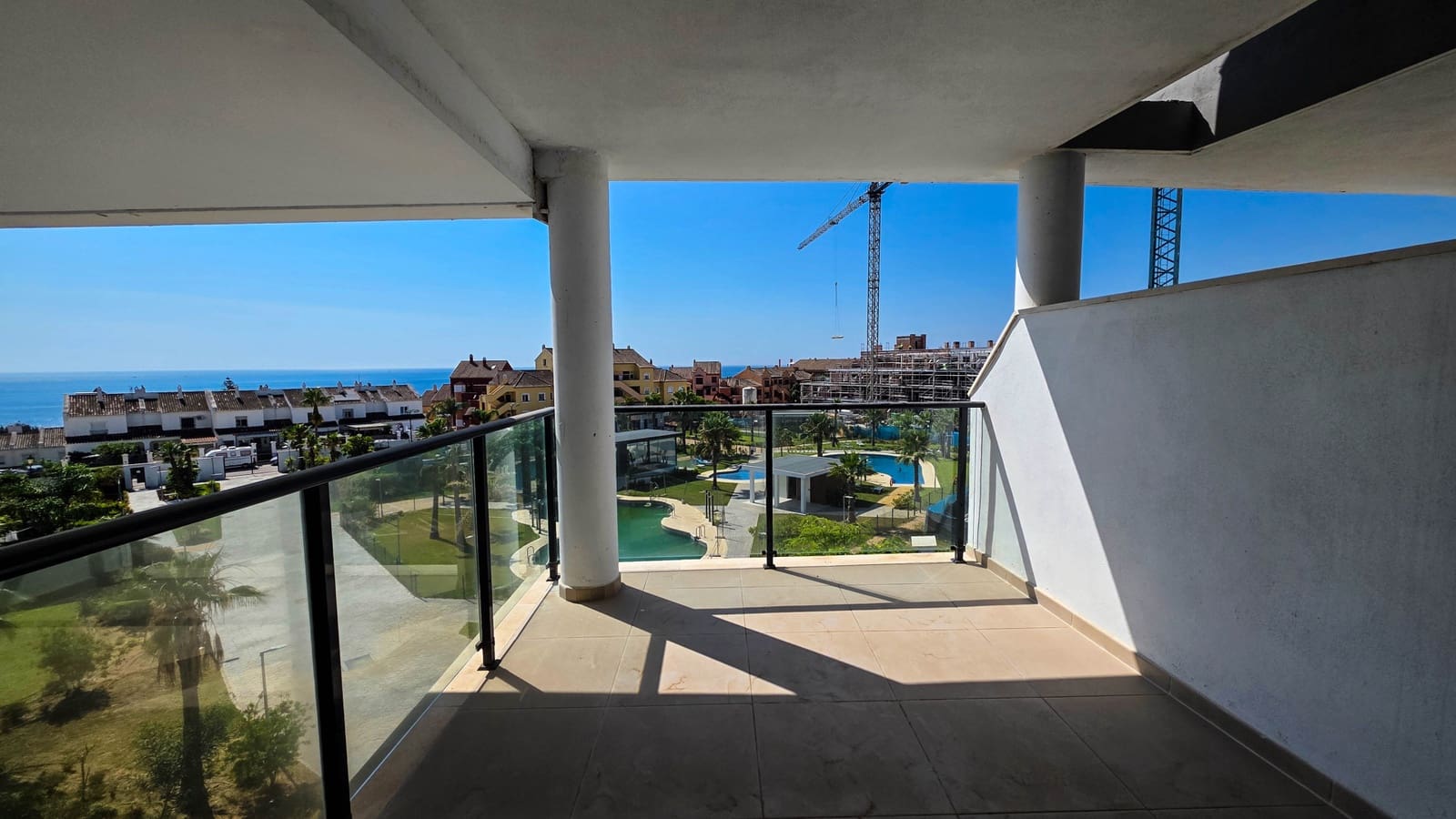 2 chambre Appartement à vendre à Manilva avec piscine garage - 399 000 € (Ref: 9937311)