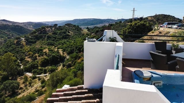 3 soveværelse Semi-Rækkehus til salg i Casares Pueblo, Casares med swimmingpool - € 340.000 (Ref: 9950743)