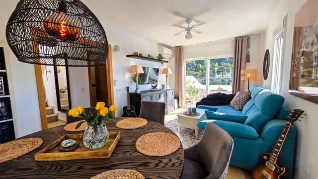 3 soveværelse Semi-Rækkehus til salg i Casares Pueblo, Casares med swimmingpool - € 340.000 (Ref: 9950743)
