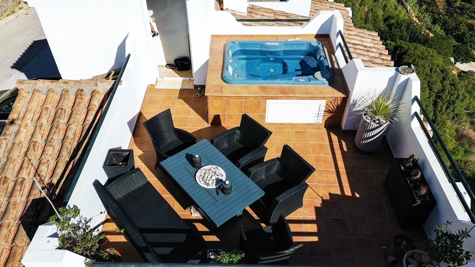 3 soveværelse Semi-Rækkehus til salg i Casares med swimmingpool - € 340.000 (Ref: 9950743)