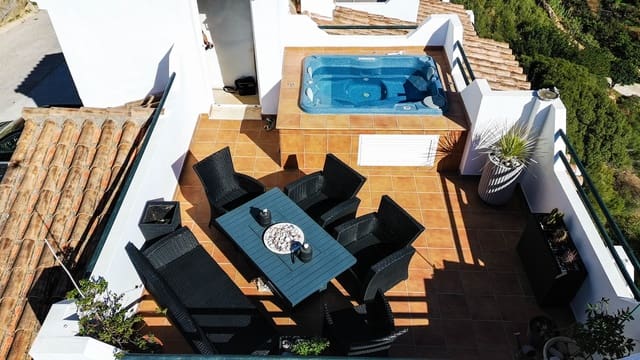 3 sypialnia Dom blizniak na sprzedaż w Casares Pueblo, Casares z basenem - 329 000 € (Ref: 9950743)