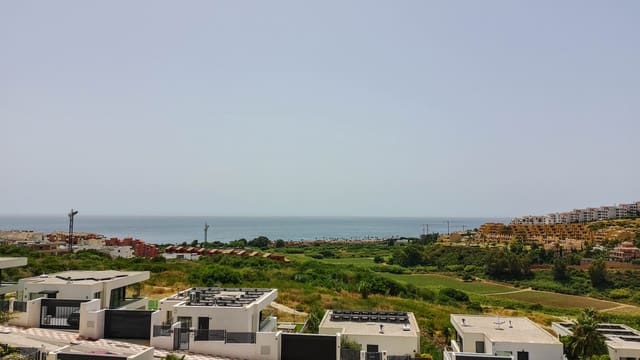 Chalet de 3 habitaciones en Manilva en venta con piscina garaje - 1.095.000 € (Ref: 9966102)