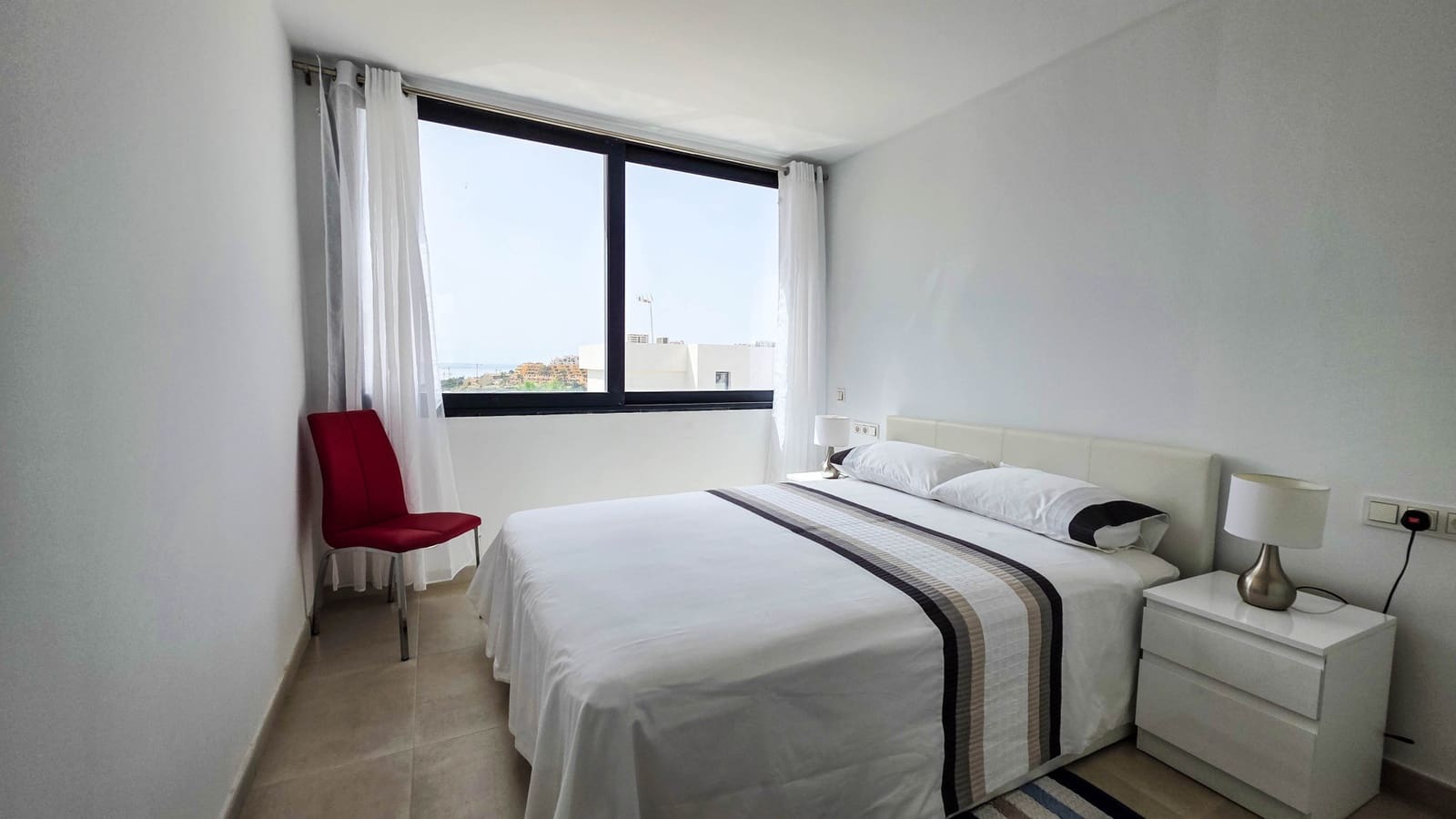 Chalet de 3 habitaciones en Manilva en venta con piscina garaje - 1.095.000 € (Ref: 9966102)
