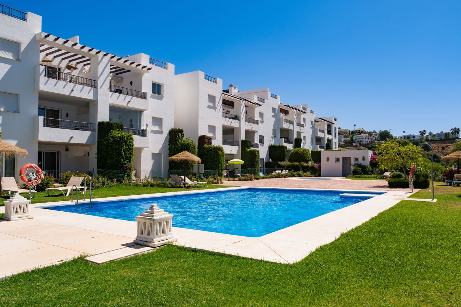 2 chambre Appartement à vendre à Benahavis avec piscine garage - 440 000 € (Ref: 9972291)