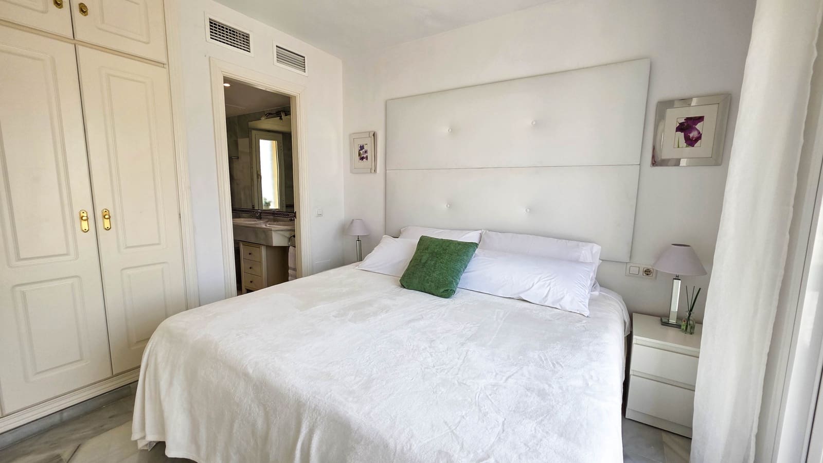 3 soveværelse Penthouse til salg i Bahia de Casares med swimmingpool garage - € 299.000 (Ref: 9974639)