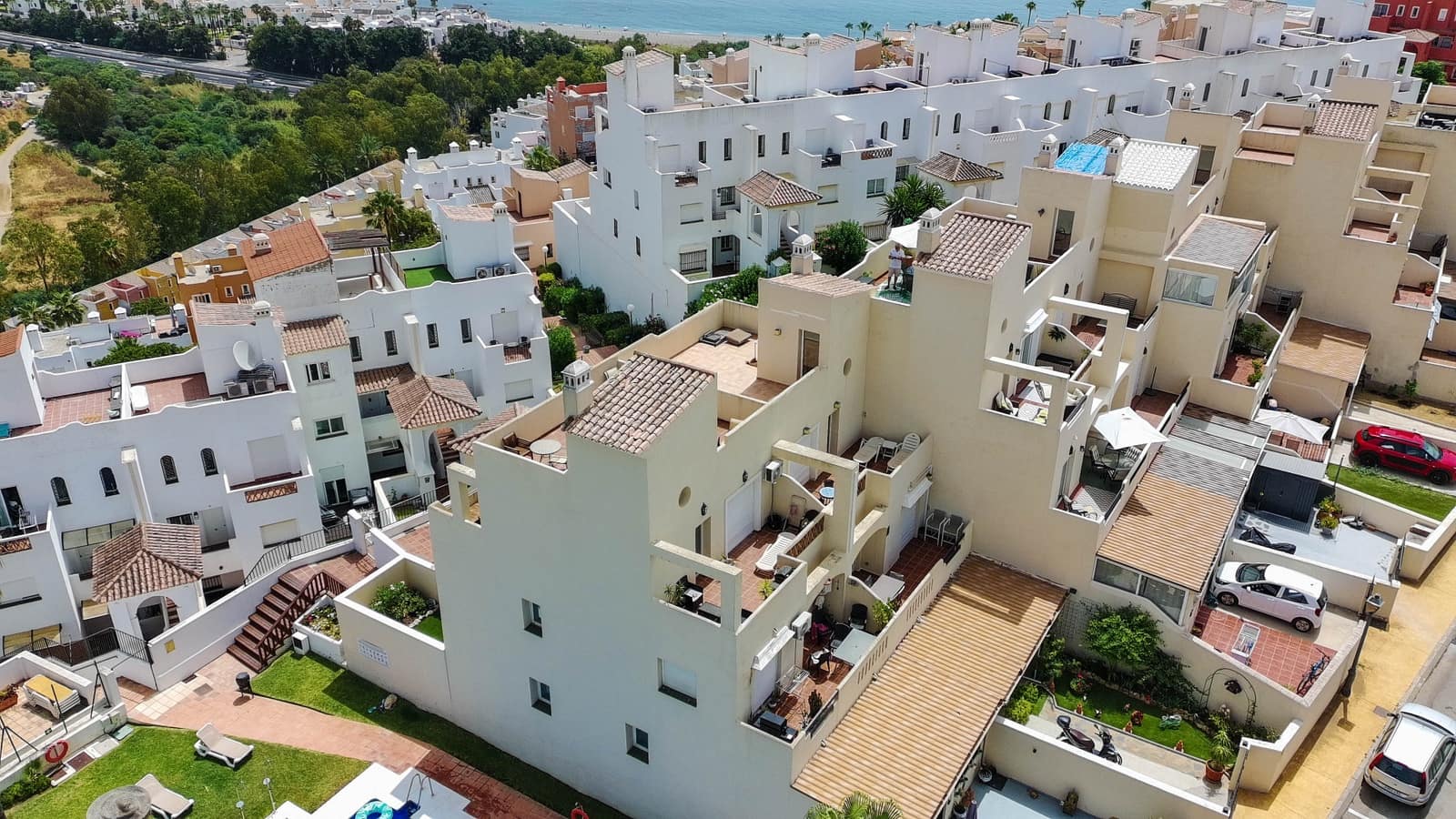 3 soveværelse Penthouse til salg i Bahia de Casares med swimmingpool garage - € 299.000 (Ref: 9974639)