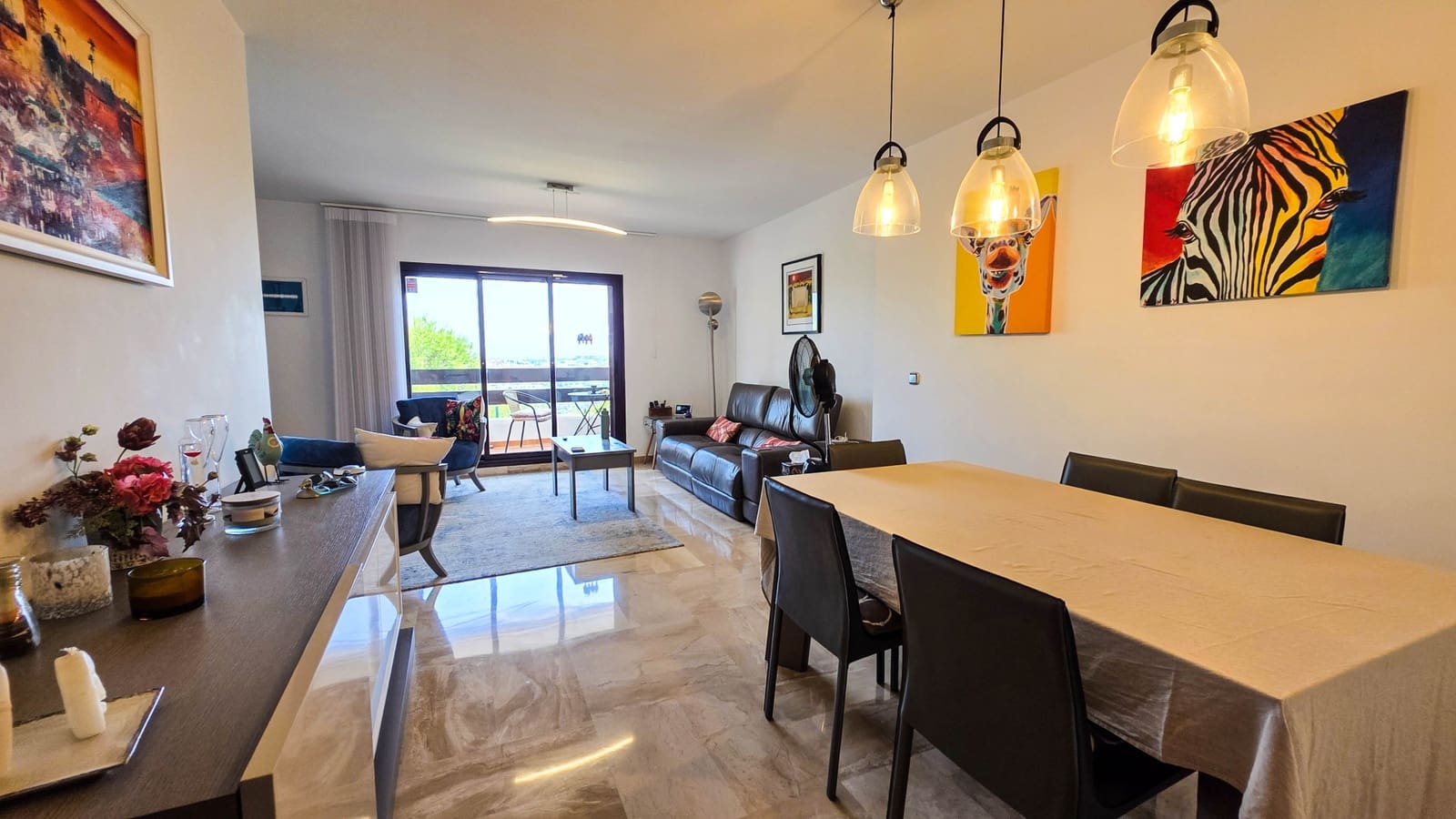 Apartamento de 3 habitaciones en Casares en venta con piscina garaje - 399.000 € (Ref: 9993641)