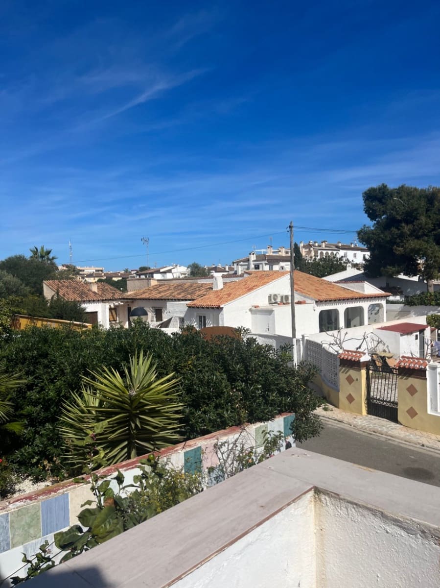 4 Zimmer Villa zu verkaufen in Punta Prima mit Pool - 359.000 € (Ref: 7772689)