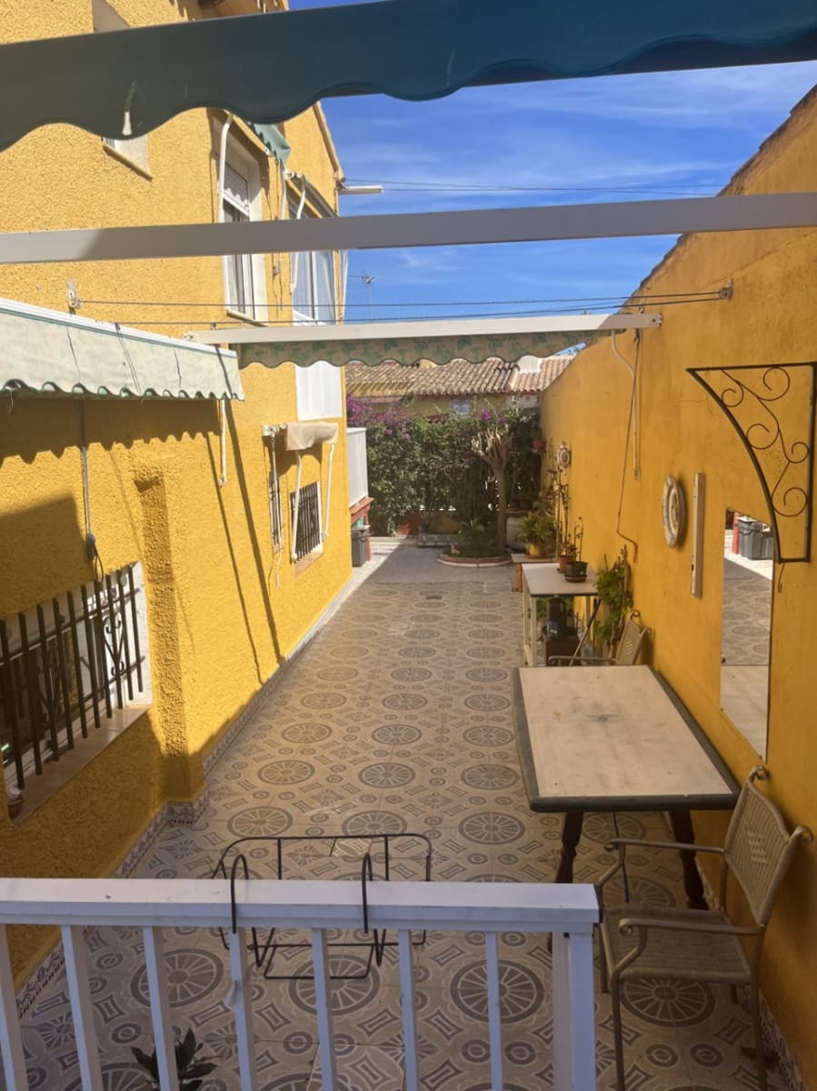 4 Zimmer Villa zu verkaufen in Punta Prima mit Pool - 359.000 € (Ref: 7772689)