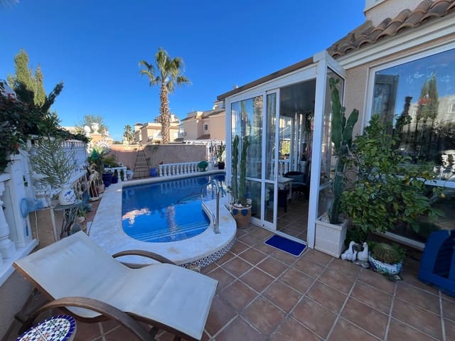 2 soverom Villa til salgs i La Zenia, Orihuela med svømmebasseng - € 284 000 (Ref: 9050446)