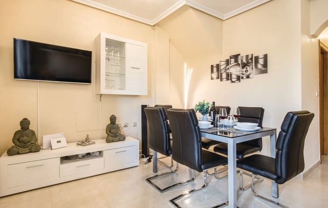 3 Zimmer Haus zu verkaufen in Villamartin, Orihuela mit Pool - 165.000 € (Ref: 9235142)