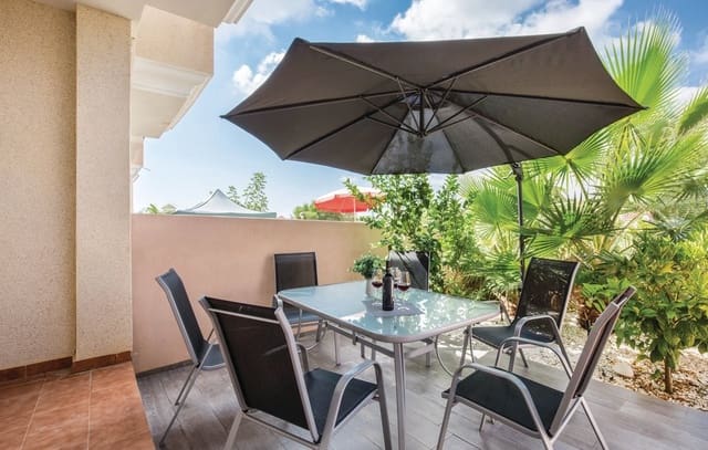 3 Zimmer Haus zu verkaufen in Villamartin, Orihuela mit Pool - 165.000 € (Ref: 9235142)