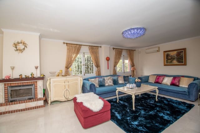 4 slaapkamer Villa te koop in Orihuela Costa, Orihuela met zwembad garage - € 799.900 (Ref: 9263739)