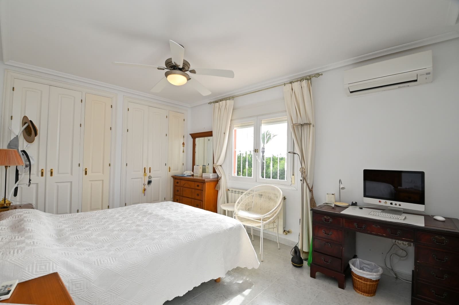 4 slaapkamer Villa te koop in Orihuela Costa met zwembad garage - € 799.900 (Ref: 9263739)