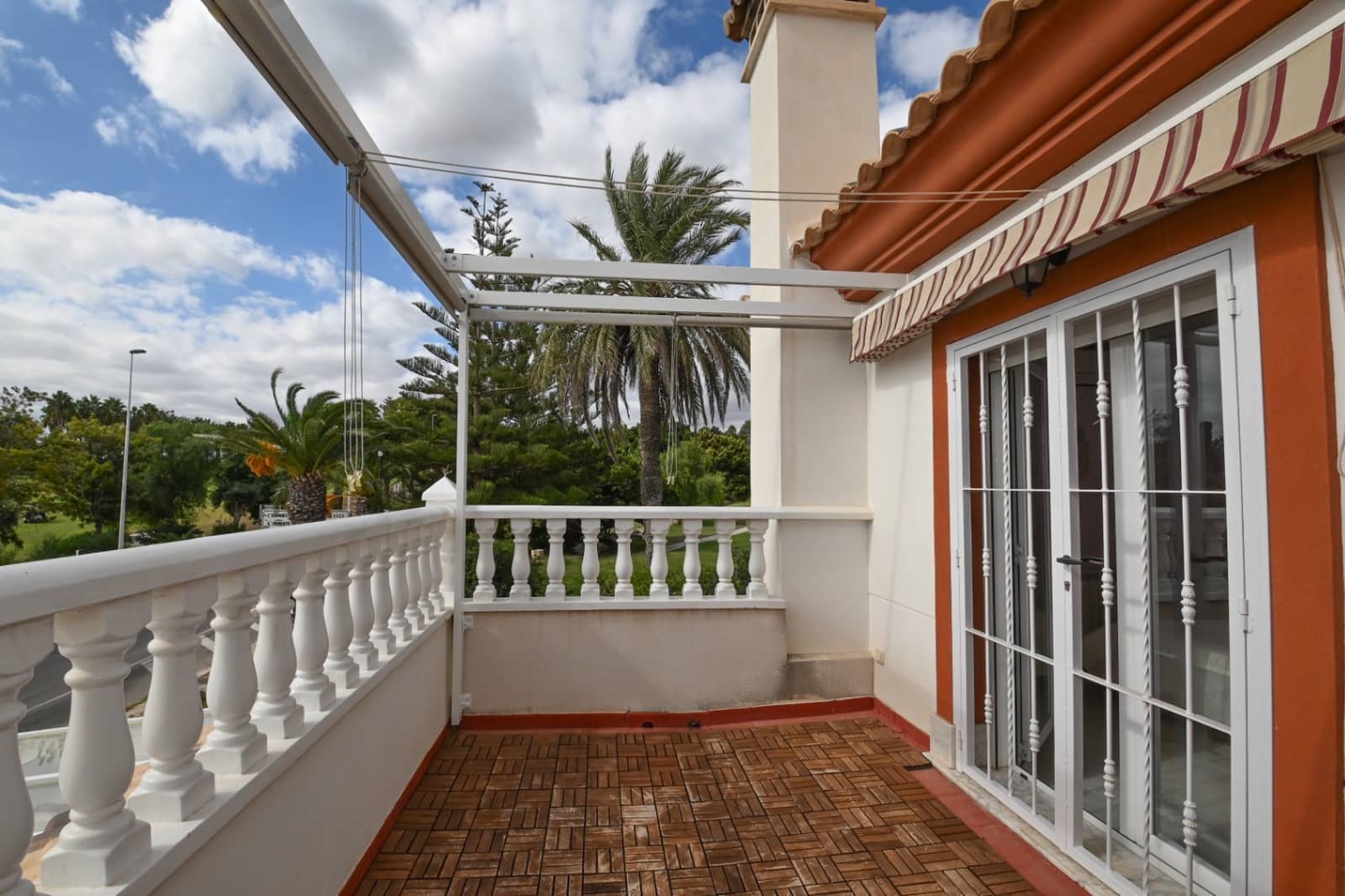 4 slaapkamer Villa te koop in Orihuela Costa met zwembad garage - € 799.900 (Ref: 9263739)