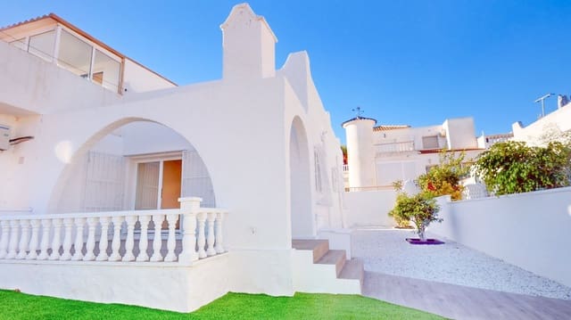 Bungalow de 2 habitaciones en San Miguel de Salinas en venta con piscina - 199.000 € (Ref: 9516389)