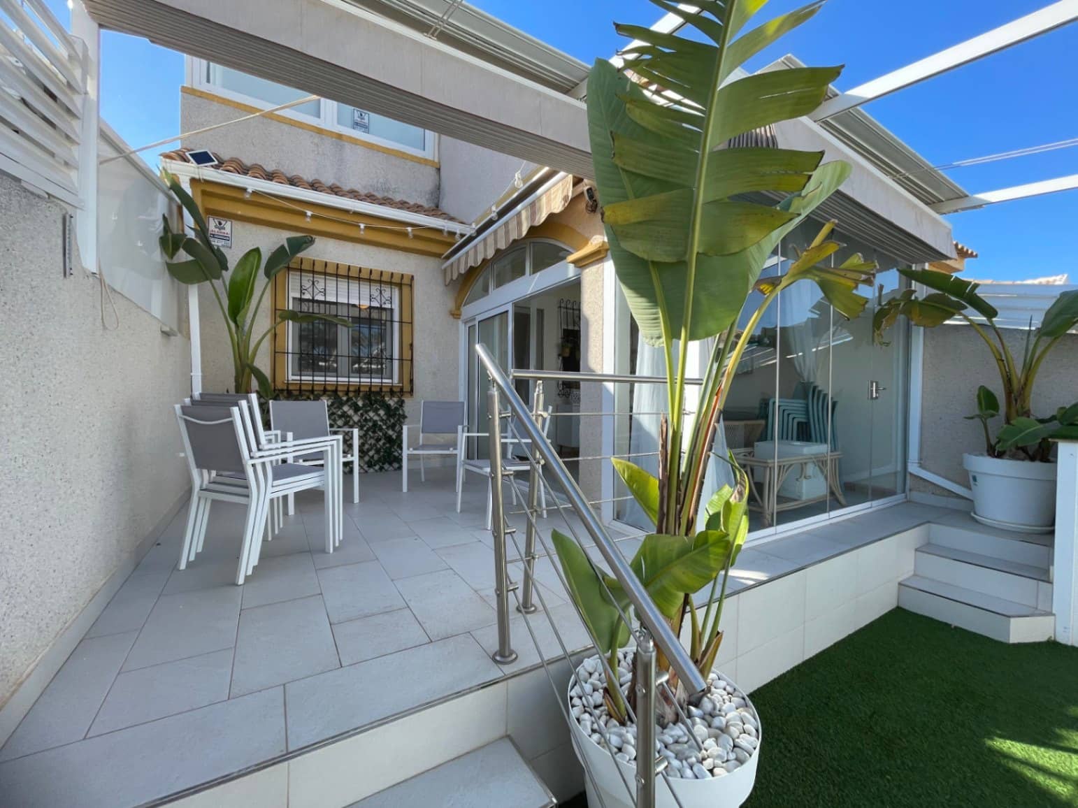 3 chambre Villa/Maison Semi-Mitoyenne à vendre à Torre de la Horadada avec piscine - 399 000 € (Ref: 9516403)