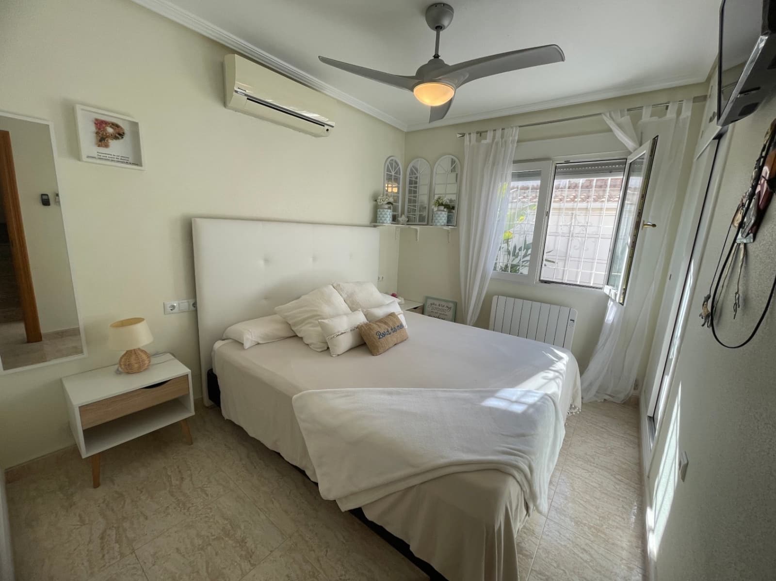 3 chambre Villa/Maison Semi-Mitoyenne à vendre à Torre de la Horadada avec piscine - 399 000 € (Ref: 9516403)