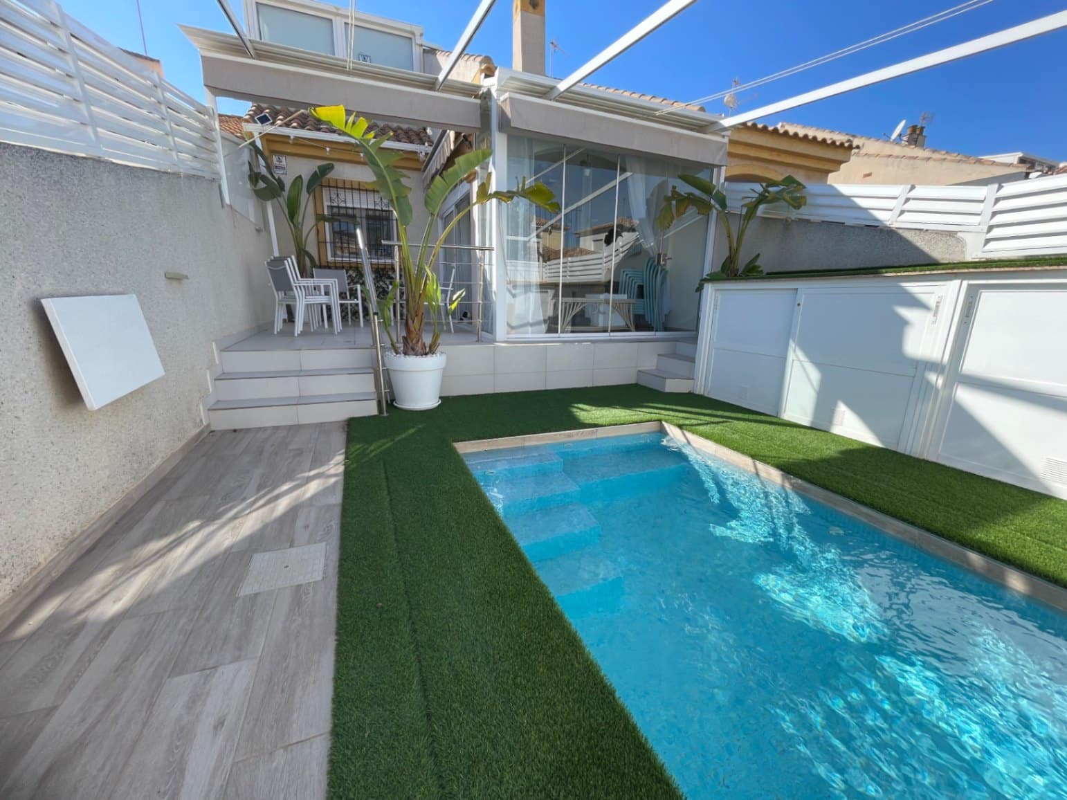 3 chambre Villa/Maison Semi-Mitoyenne à vendre à Torre de la Horadada avec piscine - 399 000 € (Ref: 9516403)