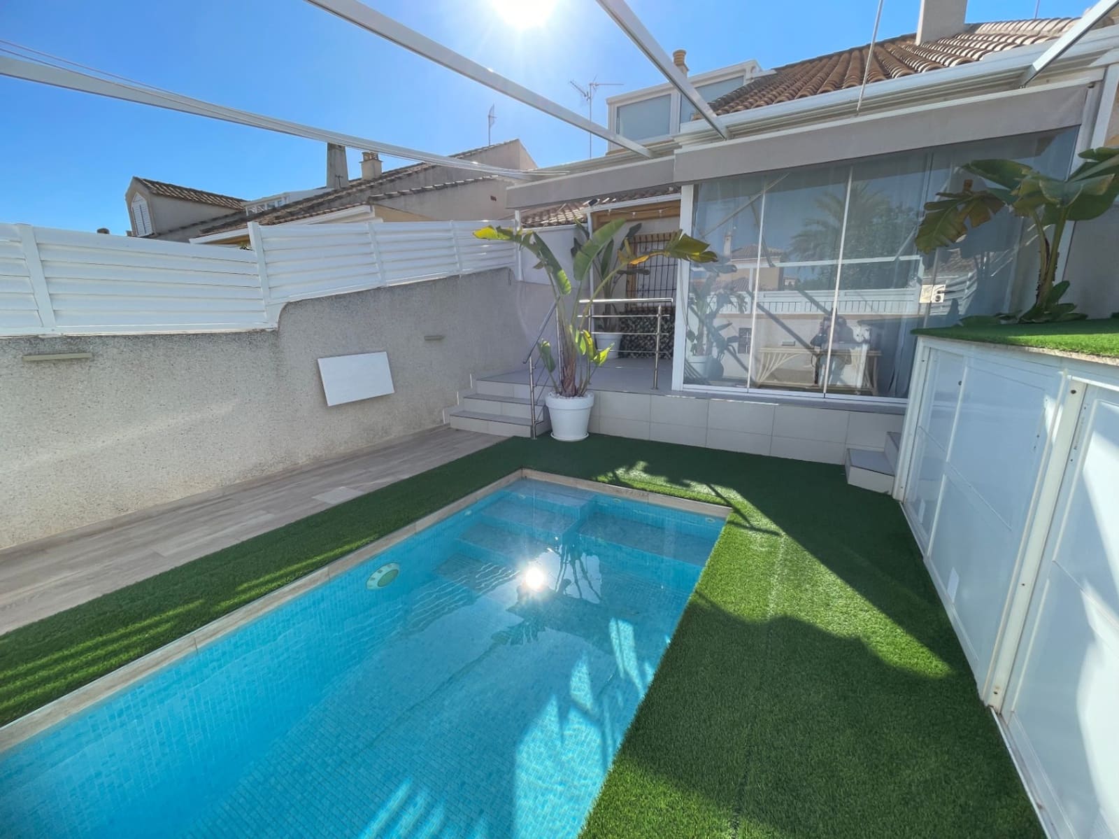 3 chambre Villa/Maison Semi-Mitoyenne à vendre à Torre de la Horadada avec piscine - 399 000 € (Ref: 9516403)