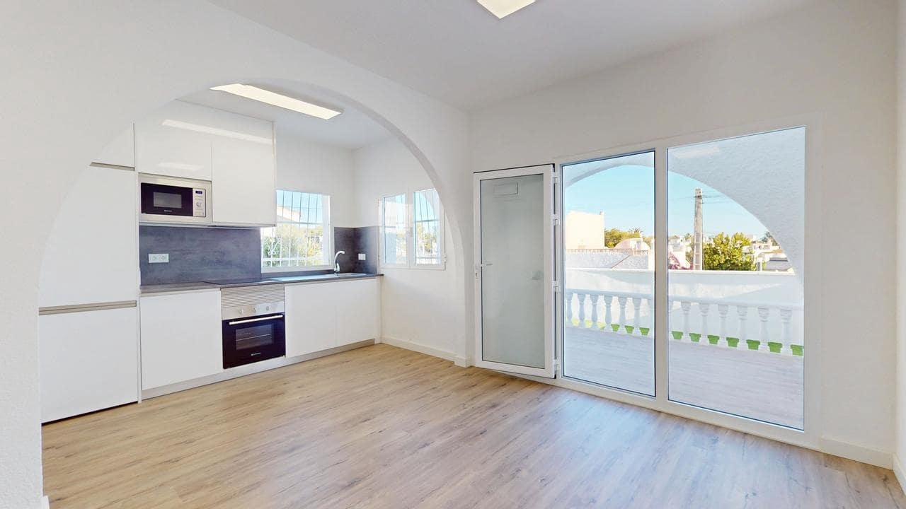 2 bedroom Bungalow for sale in Blue Lagoon - € 199,000 (Ref: 9516407)