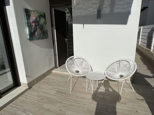 2 slaapkamer Halfvrijstaande villa te koop in Villamartín met zwembad - € 299.000 (Ref: 9542530)