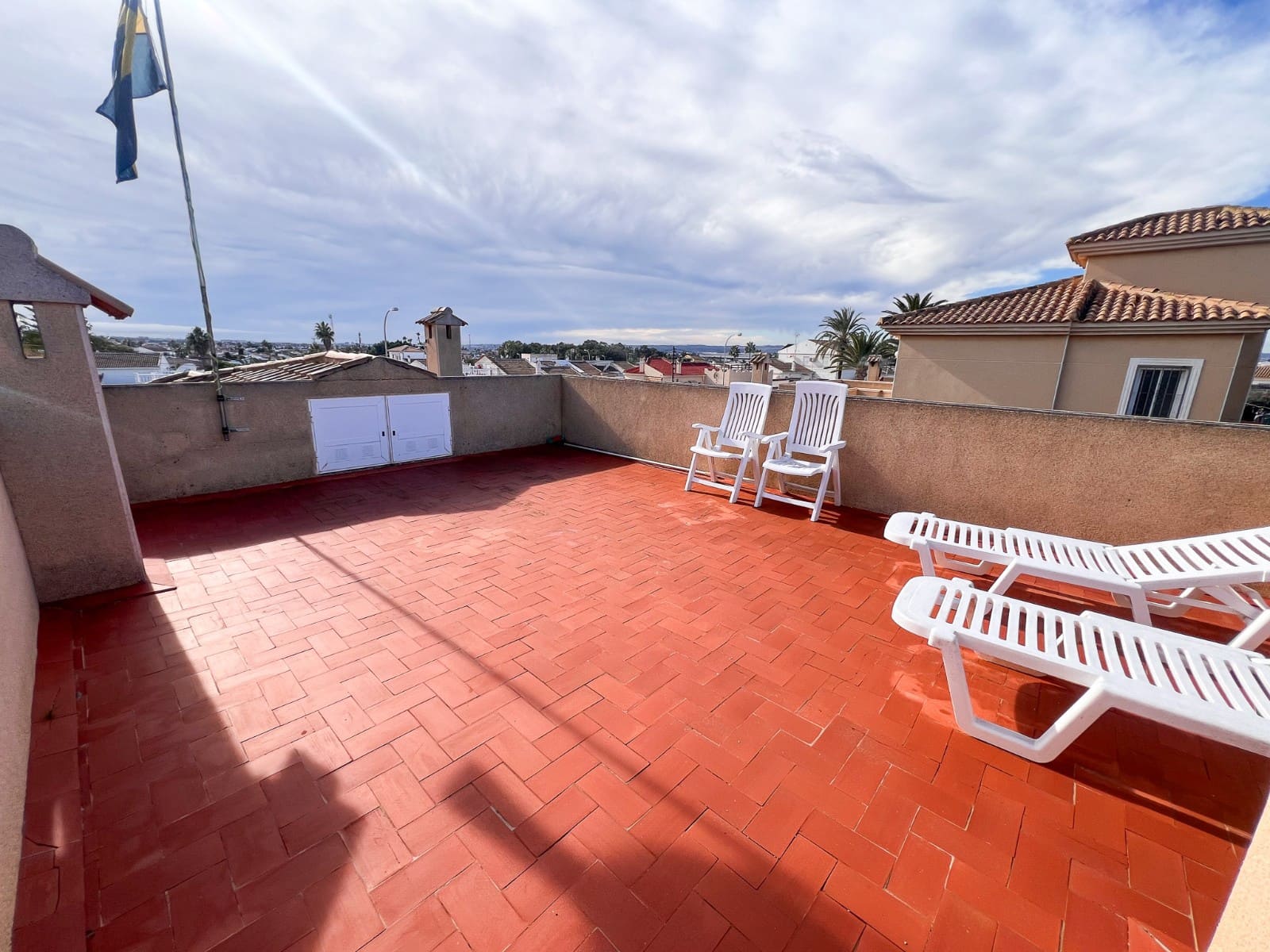 3 sypialnia Willa na sprzedaż w Torrevieja - 310 000 € (Ref: 9569973)