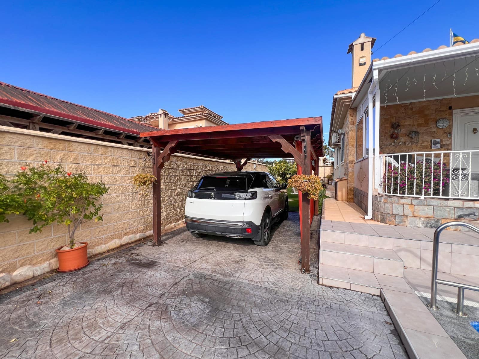 3 sypialnia Willa na sprzedaż w Torrevieja - 310 000 € (Ref: 9569973)