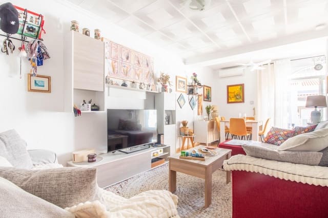 Bungalow de 2 habitaciones en El Chaparral, Torrevieja en venta con piscina - 149.000 € (Ref: 9578972)