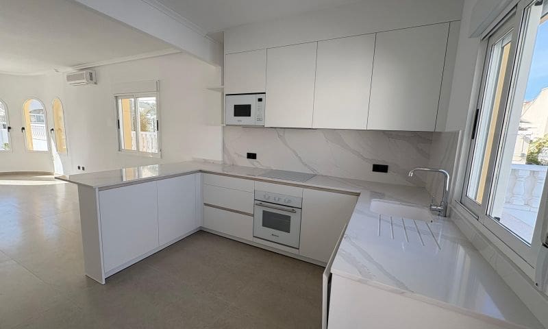 2 bedroom Villa for sale in Algorfa - € 249,000 (Ref: 9617072)