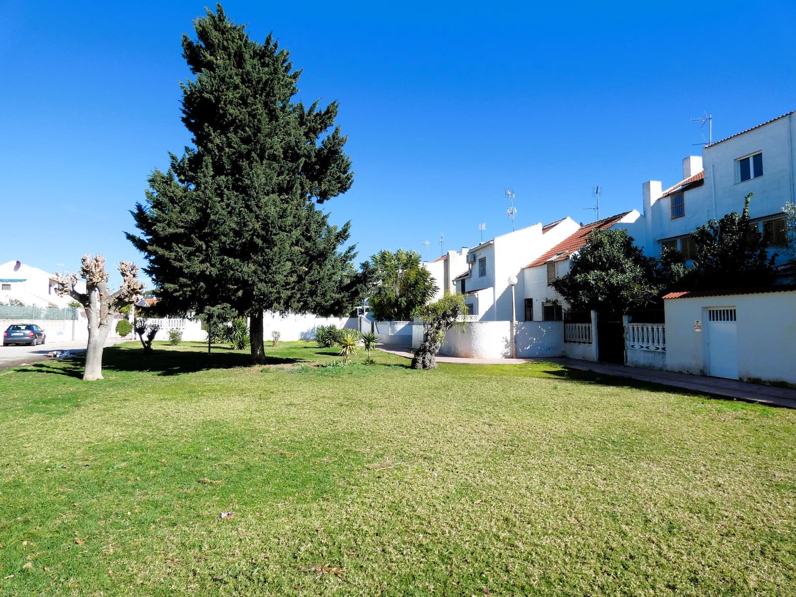 2 slaapkamer Bungalow te koop in Torrevieja met zwembad - € 139.000 (Ref: 9617077)