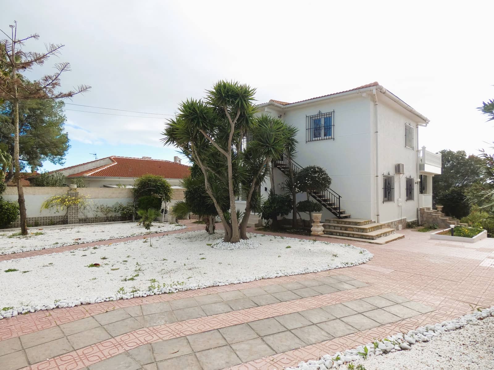 6 makuuhuone Huvila myytävänä paikassa Pinar de Campoverde mukana uima-altaan - 539 000 € (Ref: 9617079)