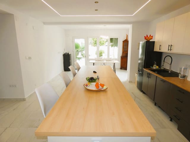 6 makuuhuone Huvila myytävänä paikassa Pinar de Campoverde, Pilar de la Horadada mukana uima-altaan - 539 000 € (Ref: 9617079)