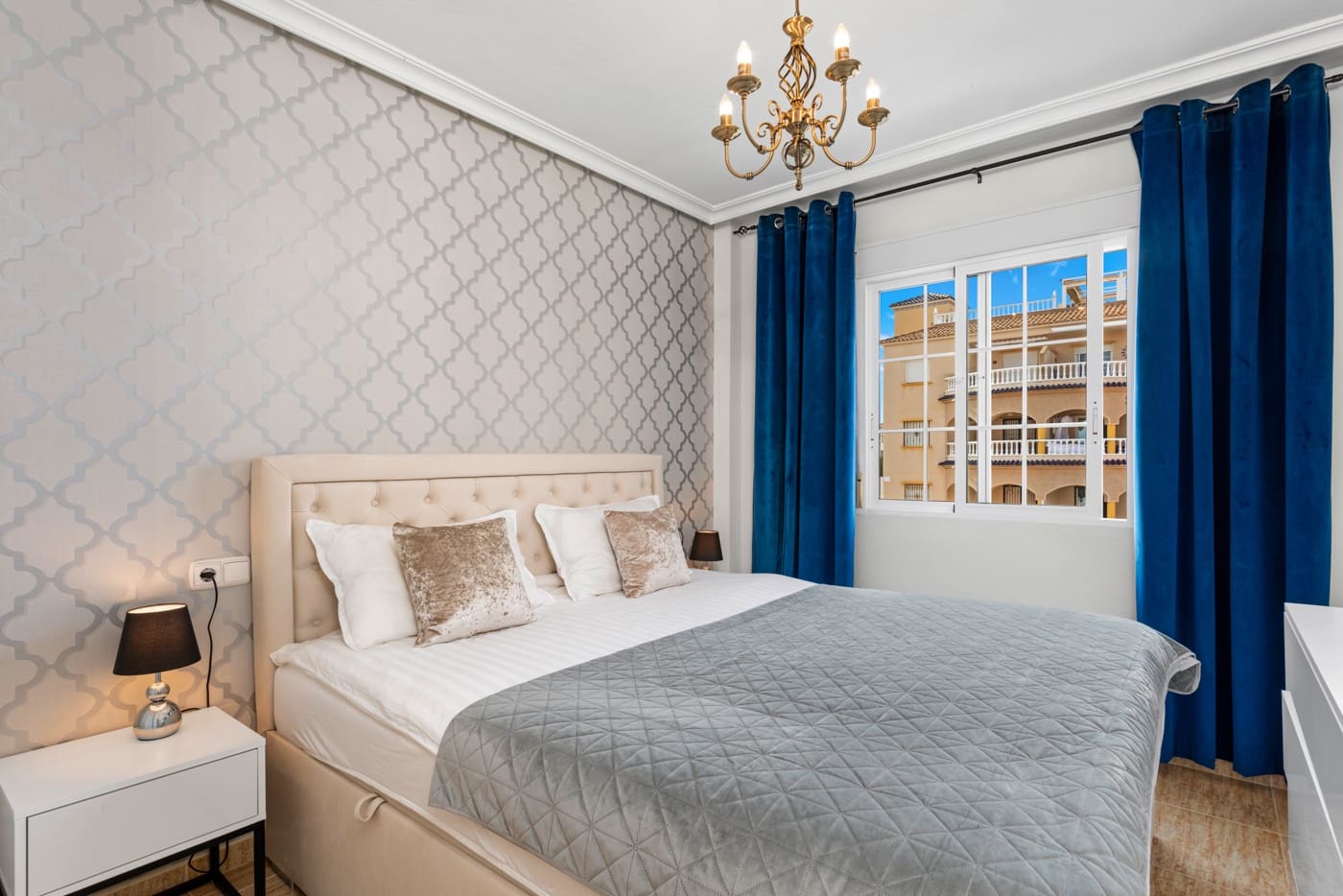 2 makuuhuone Asunto myytävänä paikassa Orihuela Costa mukana uima-altaan - 179 000 € (Ref: 9617080)