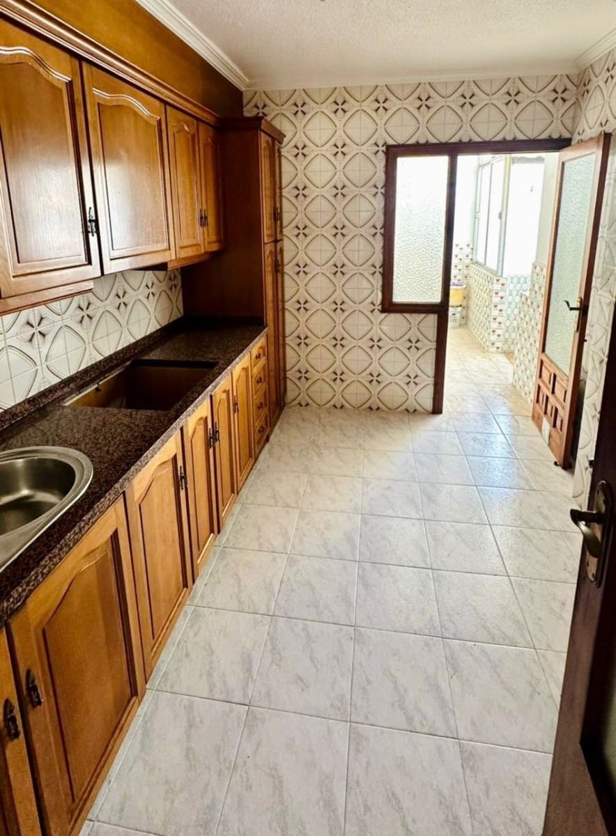 3 soverom Leilighet til salgs i Torrevieja - € 165 000 (Ref: 9617085)